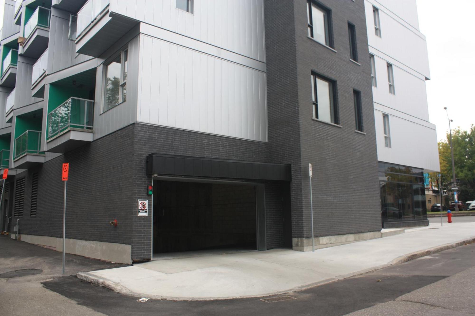 Le Kameleon 318 : Interieur Parking, Rooftop Terrace, Gym Квебек Екстериор снимка